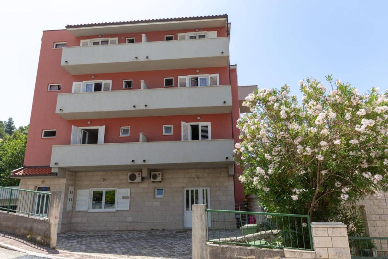 Apartments Elena Tučepi Kültér fotó