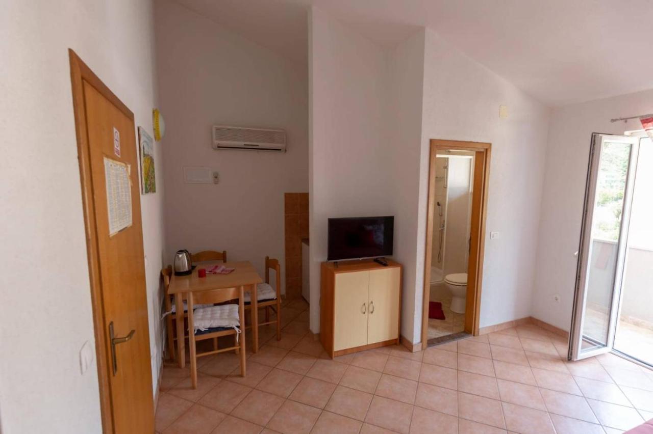 Apartments Elena Tučepi Kültér fotó
