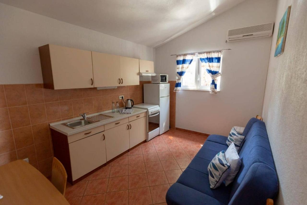 Apartments Elena Tučepi Kültér fotó
