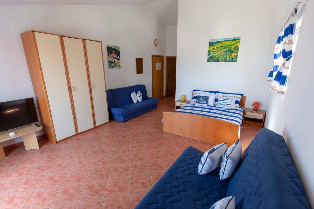 Apartments Elena Tučepi Kültér fotó