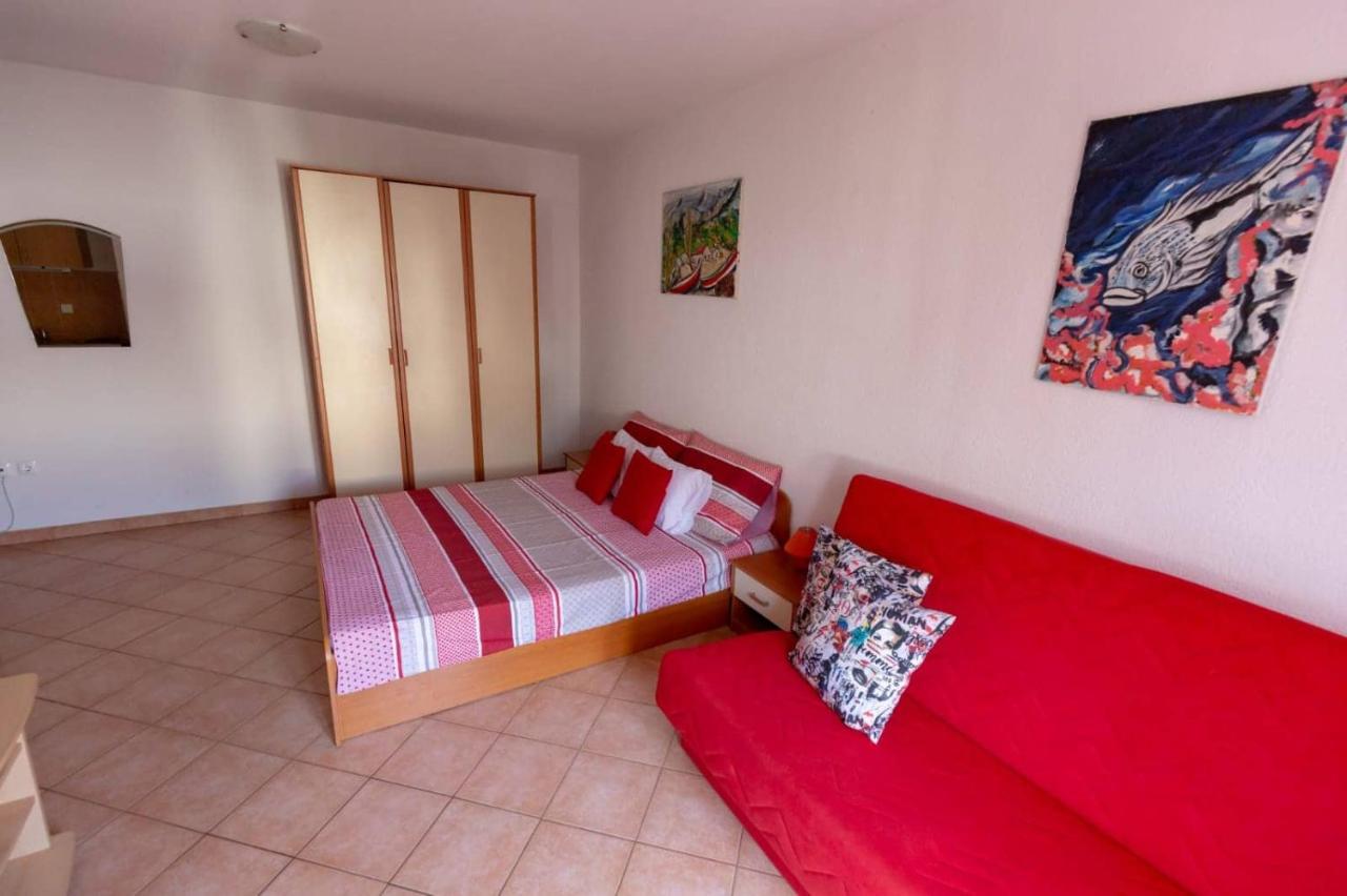 Apartments Elena Tučepi Kültér fotó