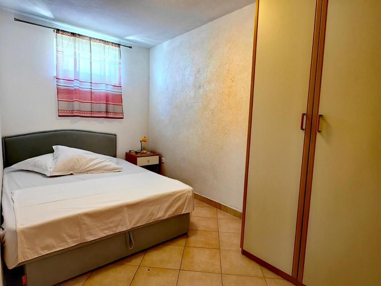 Apartments Elena Tučepi Kültér fotó